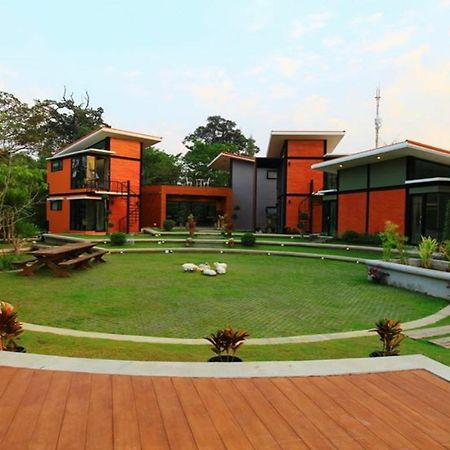 The One House Resort Pakchong Pak Chong Exterior foto